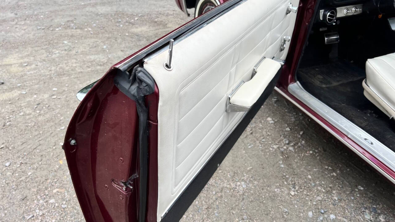 1966 Chevrolet Impala 21