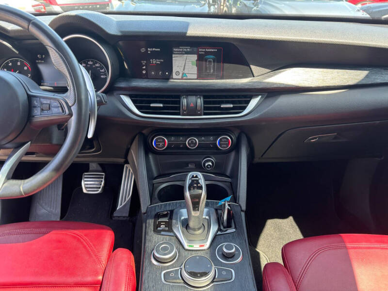 2022 Alfa Romeo Stelvio Sprint