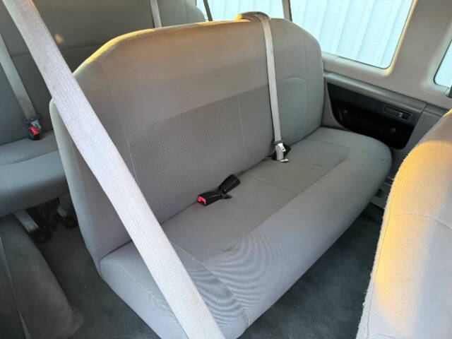 2013 Ford E-Series E-350 SD XLT