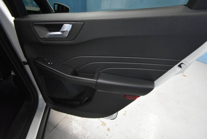 2026 Ford Escape Hybrid ST-Line Select