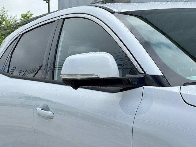 2025 VinFast VF8 Plus