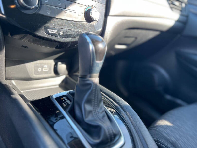 2018 Nissan Rogue S