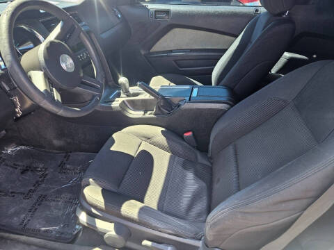 2012 Ford Mustang V6