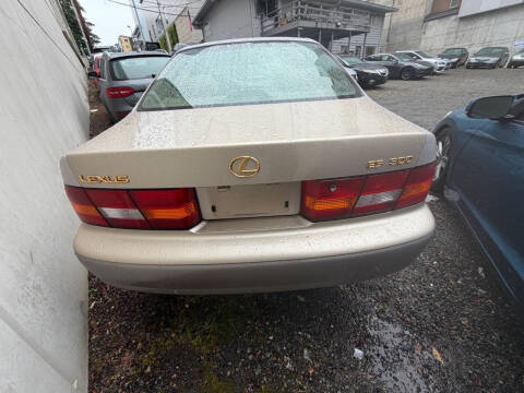 1999 Lexus ES 300