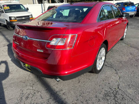 2010 Ford Taurus SHO