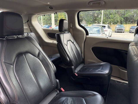 2020 Chrysler Pacifica Touring L