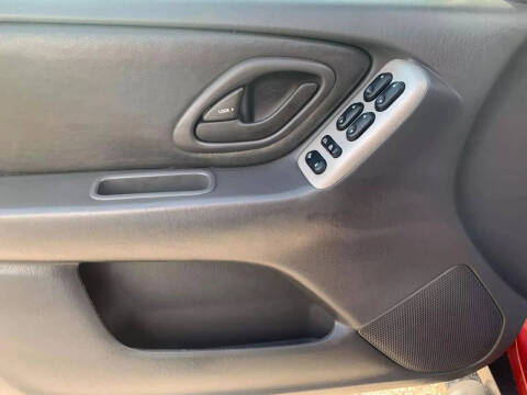 2003 Mazda Tribute ES-V6