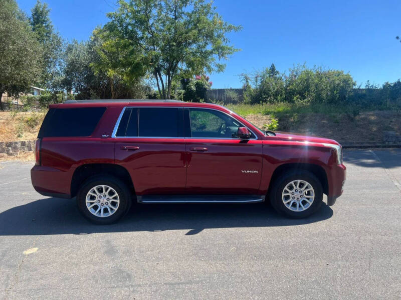 2017 GMC Yukon SLT