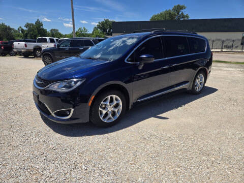 2017 Chrysler Pacifica Touring Plus
