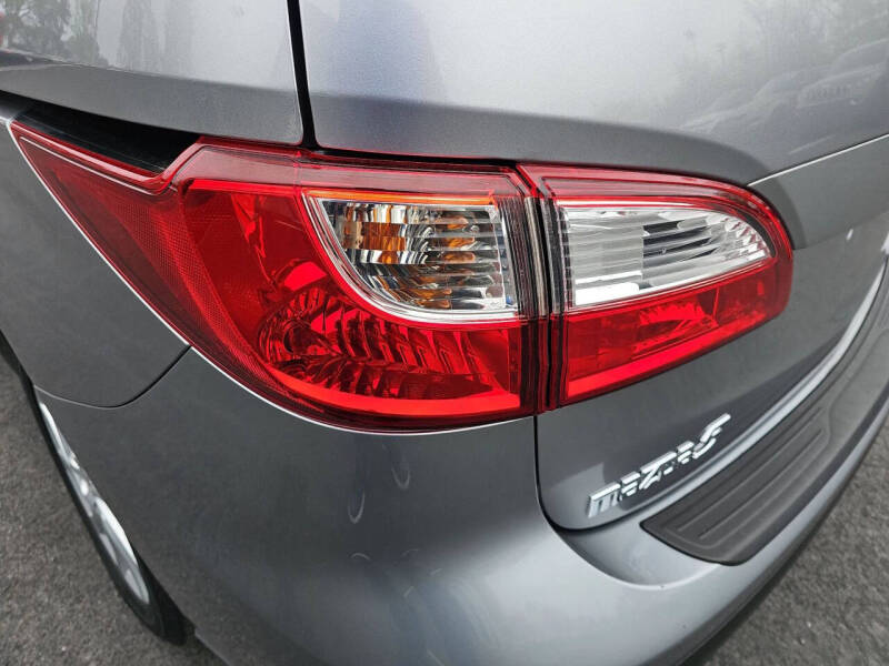 2015 Mazda MAZDA5 Sport