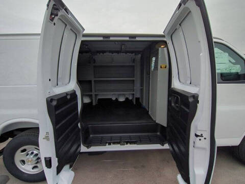 2025 Chevrolet Express 2500