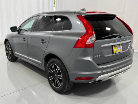 2017 Volvo XC60 T5 Dynamic