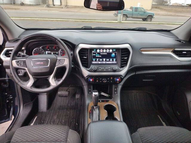 2017 GMC Acadia SLE-2