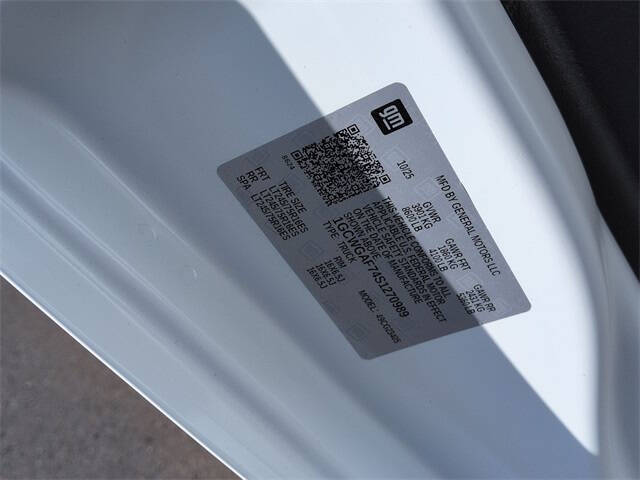 2025 Chevrolet Express 2500