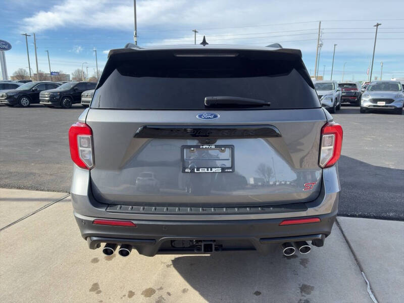 2023 Ford Explorer ST