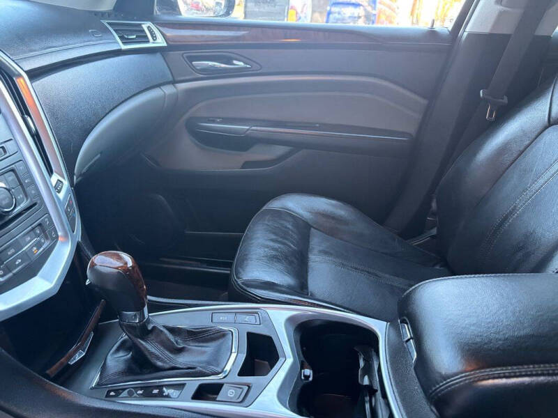 2010 Cadillac SRX Luxury Collection