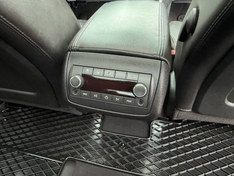 2010 GMC Acadia SLT-1