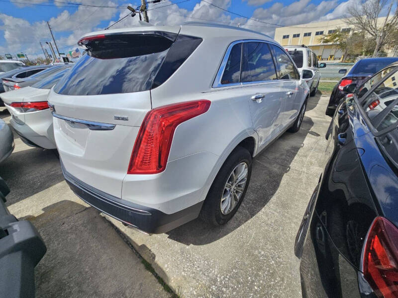 2017 Cadillac XT5 Luxury
