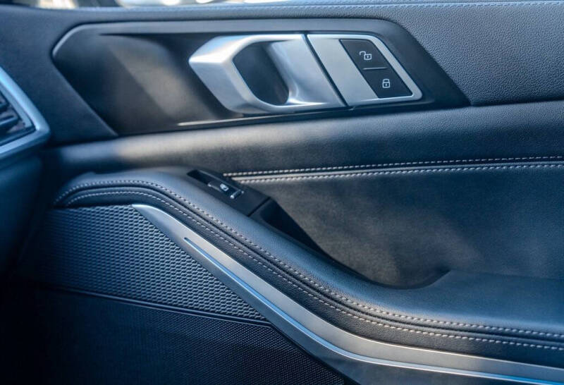 2023 BMW X5 xDrive45e