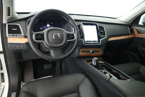 2024 Volvo XC90 Recharge T8 Plus Bright Theme 6P