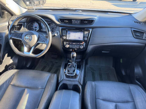 2017 Nissan Rogue SL