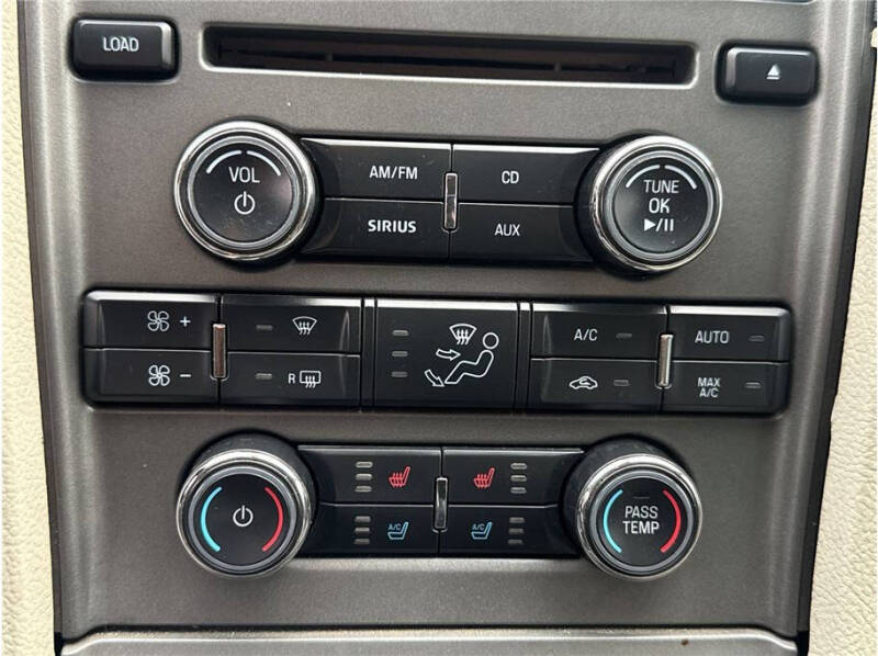 2011 Ford Taurus SEL