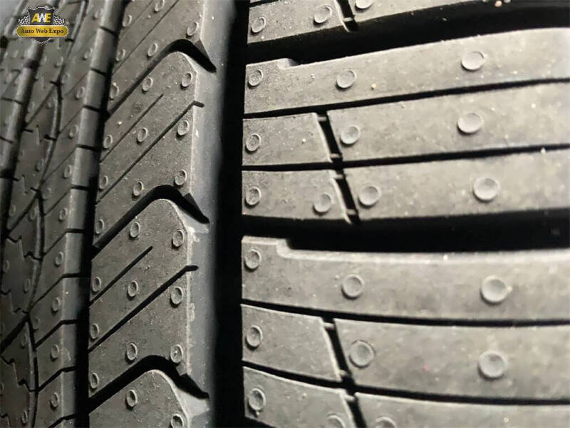 2023 BMW 3 Series 330e