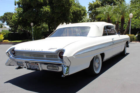 1961 Oldsmobile Starfire