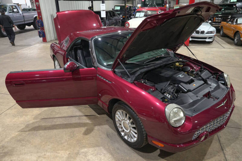 2004 Ford Thunderbird Deluxe