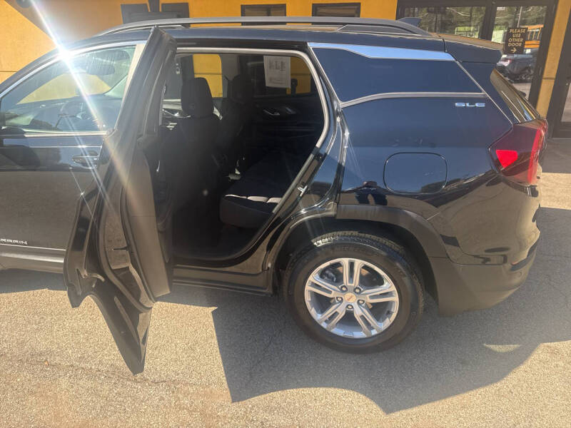 2022 GMC Terrain SLE