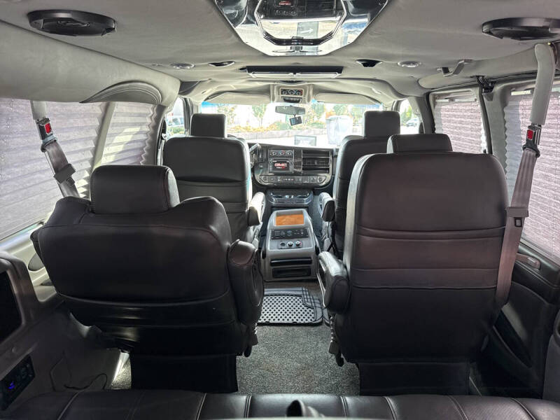 2017 GMC Savana 2500