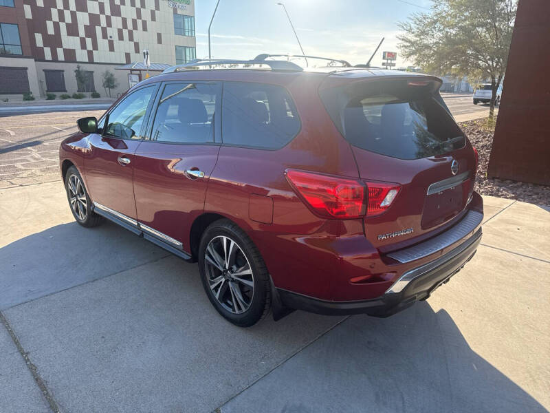 2018 Nissan Pathfinder Platinum