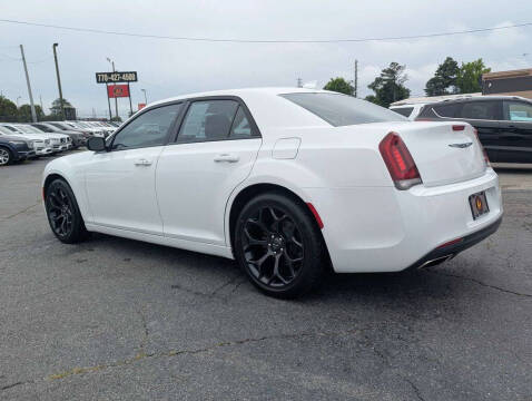 2019 Chrysler 300 Touring