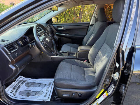 2016 Toyota Camry LE