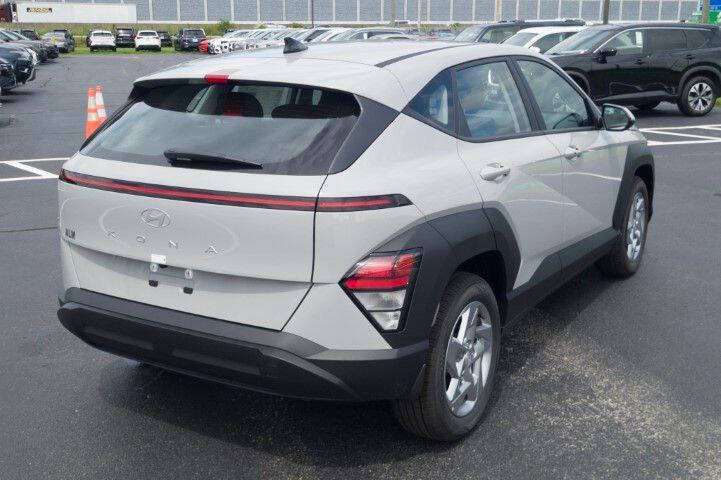 2027 Hyundai Kona SE