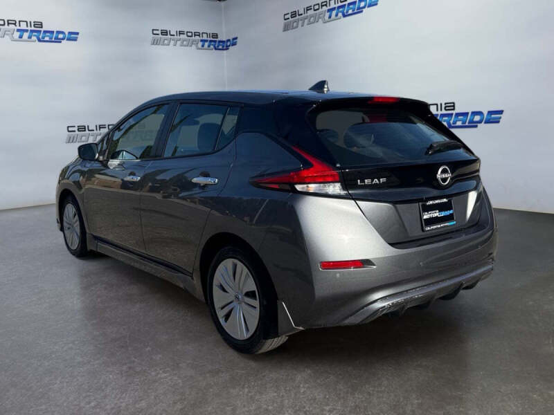 2024 Nissan LEAF S