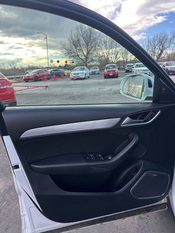 2015 Audi Q3 2.0T quattro Prestige