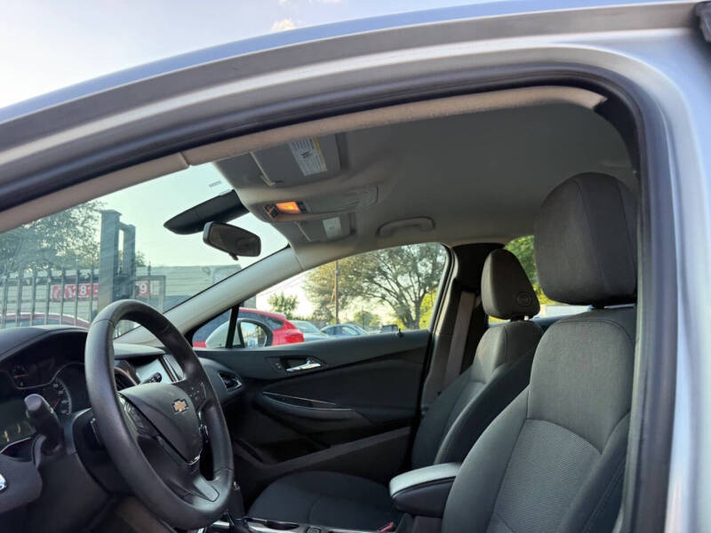 2017 Chevrolet Cruze LT Auto
