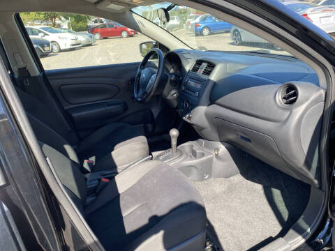 2018 Nissan Versa S Plus