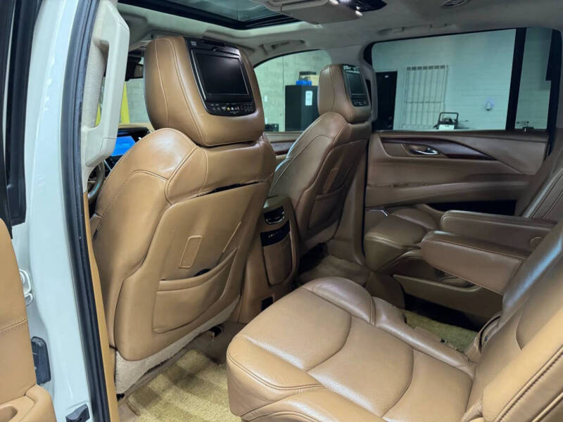 2015 Cadillac Escalade ESV Platinum