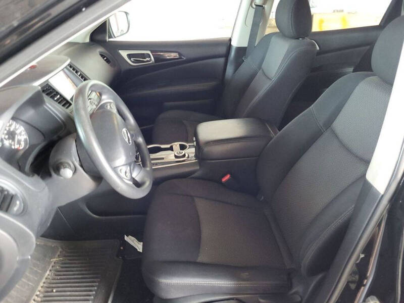 2019 Nissan Pathfinder S