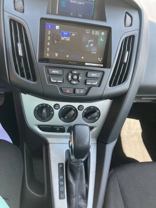 2014 Ford Focus SE