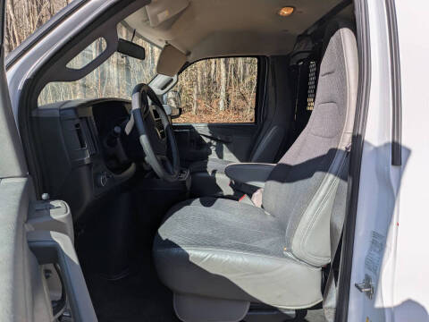 2024 Chevrolet Express 2500