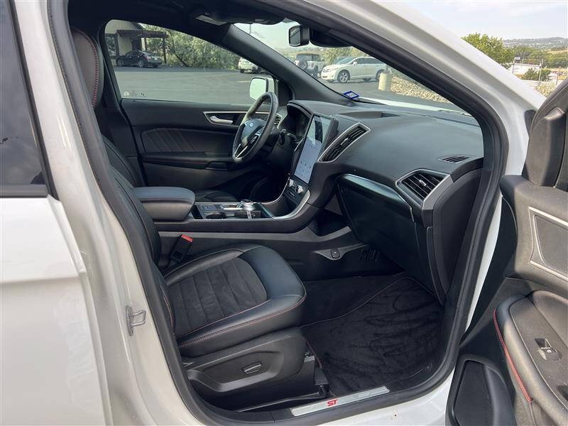 2024 Ford Edge ST-Line