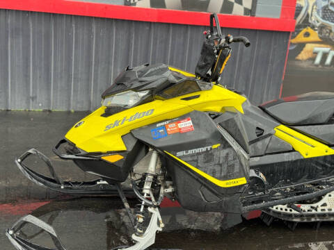 2017 Ski-Doo Summit 850 SP 165