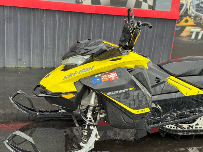 2017 Ski-Doo Summit 850 SP 165