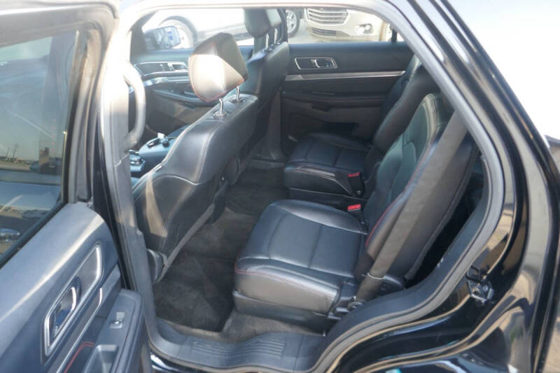 2016 Ford Explorer Sport