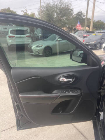 2019 Jeep Cherokee Trailhawk