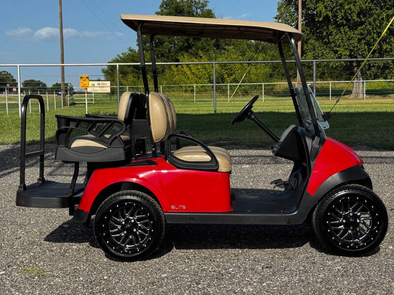 2024 E-Z-GO RXV ELiTE