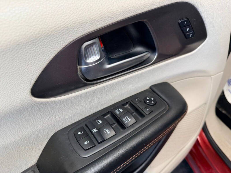 2020 Chrysler Pacifica Touring L